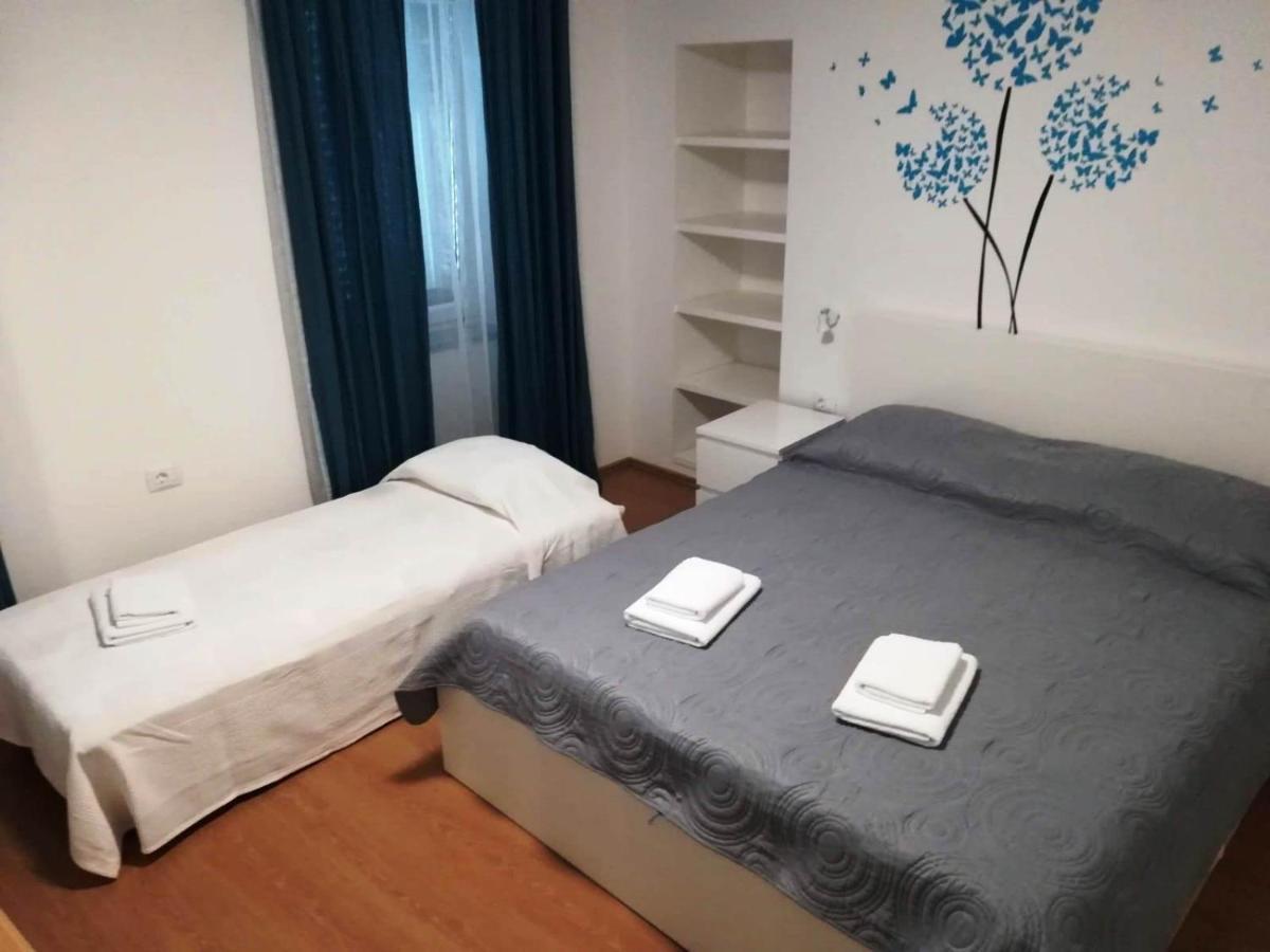 Apartments And Rooms Oliva Cres Exterior foto