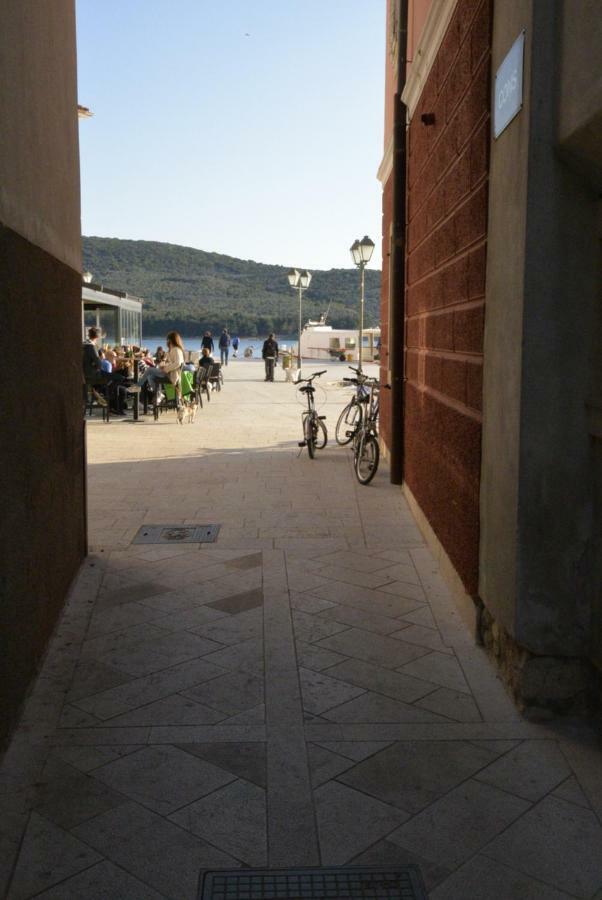 Apartments And Rooms Oliva Cres Exterior foto