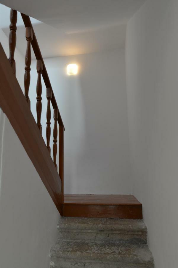 Apartments And Rooms Oliva Cres Exterior foto